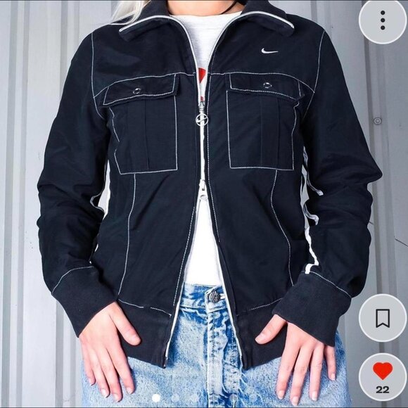 NWT.. Nike Jacket - Picture 1 of 4